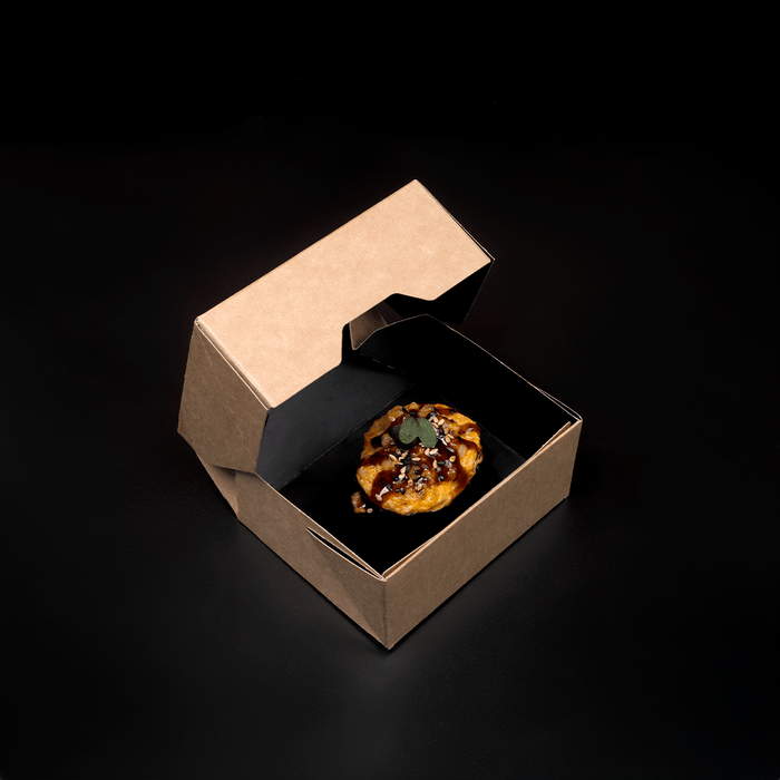 Гункан с лососем