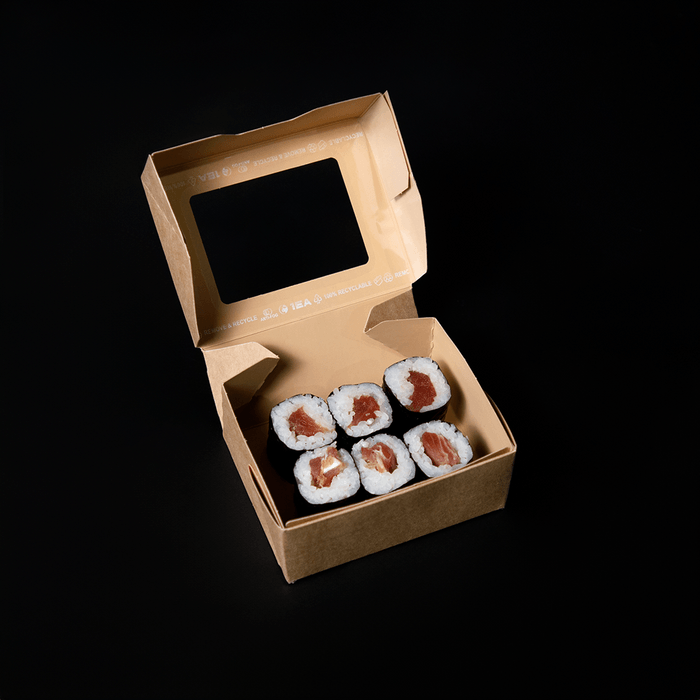 Маки с копченым лососем